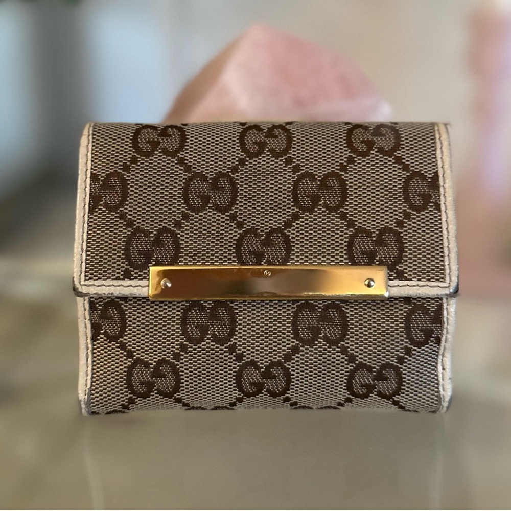 Classic Gucci Monogram Bifold Wallet